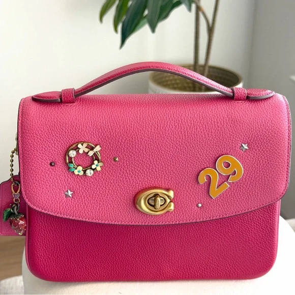 Rare Coach Cassie 19 Crossbody Bag with Custom Charms💕 - Picture 2 of 12